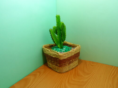 Arranjo Floral em Vaso de Sisal
