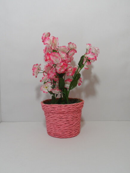 Arranjo Floral em Vaso de Sisal