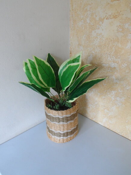 Arranjo Floral em Vaso de Sisal