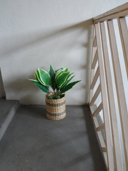 Arranjo Floral em Vaso de Sisal