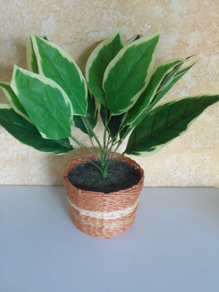 Arranjo Floral em Vaso de Sisal