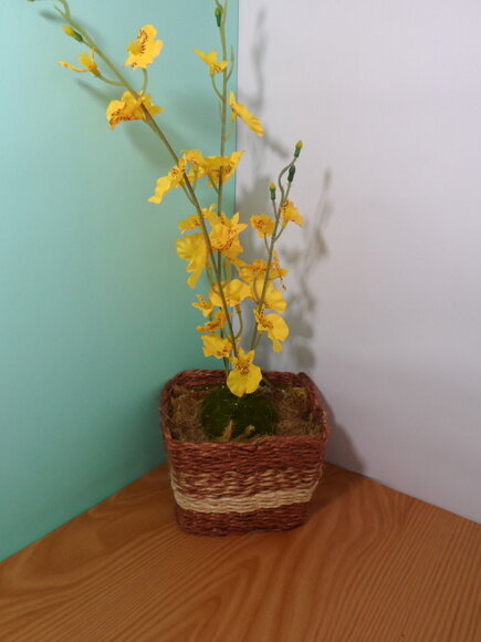 Arranjo Floral em Vaso de Sisal