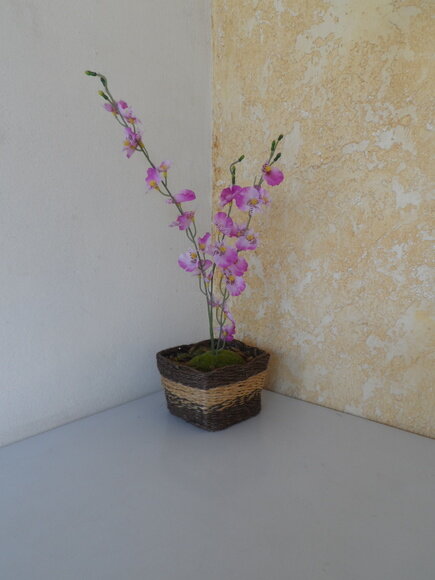 Arranjo Floral em Vaso de Sisal