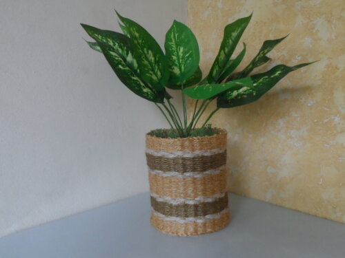 Arranjo Floral em Vaso de Sisal