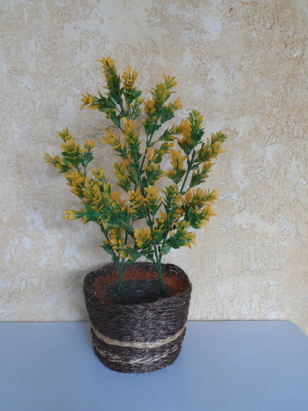 Arranjo Floral em Vaso de Sisal