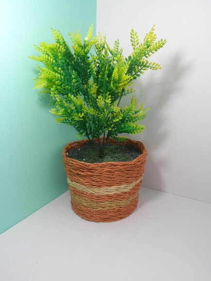 Arranjo Floral em Vaso de Sisal