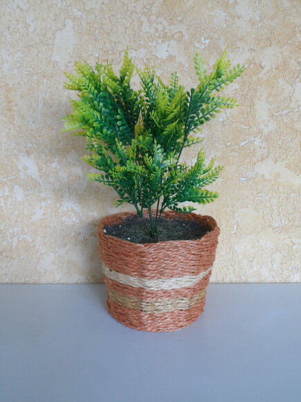 Arranjo Floral em Vaso de Sisal