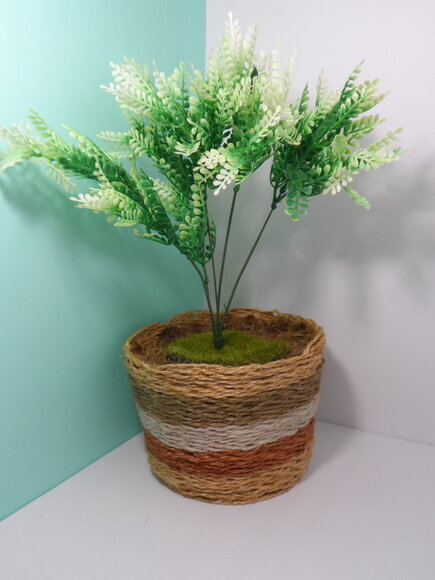 Arranjo Floral em Vaso de Sisal