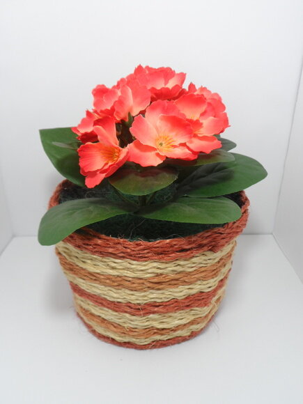 Arranjo Floral em Vaso de Sisal