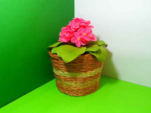 Arranjo Floral em Vaso de Sisal