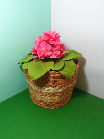 Arranjo Floral em Vaso de Sisal