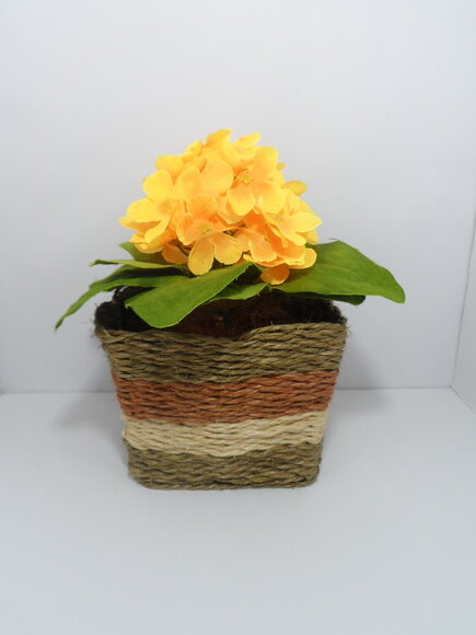 Arranjo Floral em Vaso de Sisal