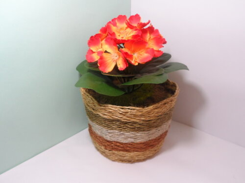 Arranjo Floral em Vaso de Sisal