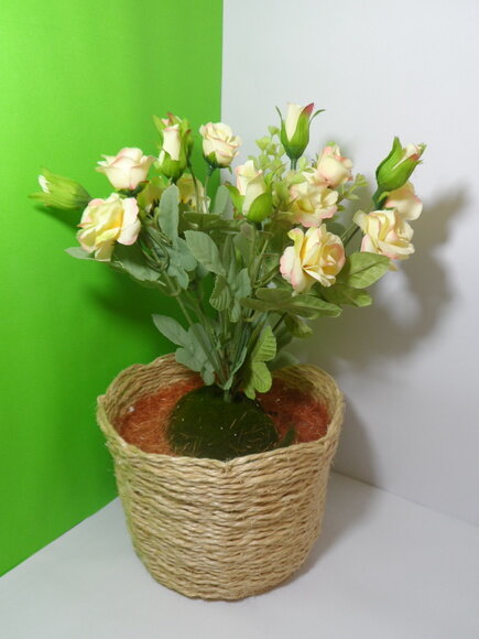 Arranjo Floral em Vaso de Sisal