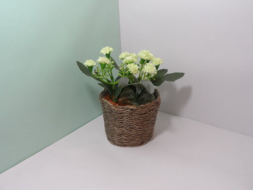 Arranjo Floral em Vaso de Sisal