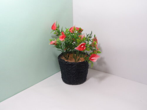 Arranjo Floral em Vaso de Sisal