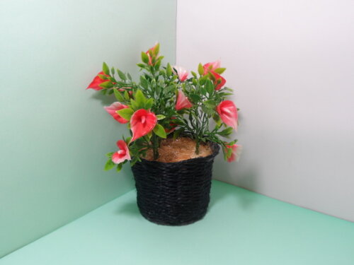 Arranjo Floral em Vaso de Sisal