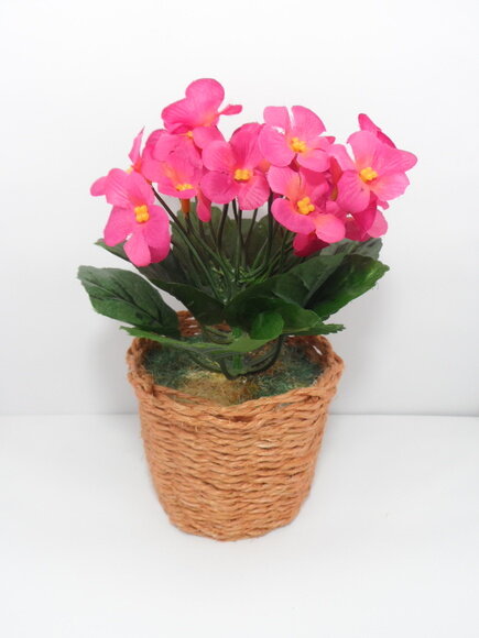 Arranjo Floral em Vaso de Sisal