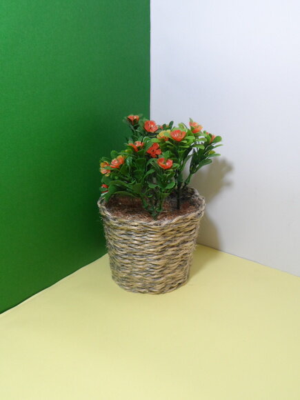 Arranjo Floral em Vaso de Sisal