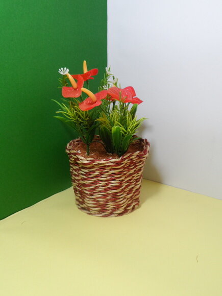 Arranjo Floral em Vaso de Sisal