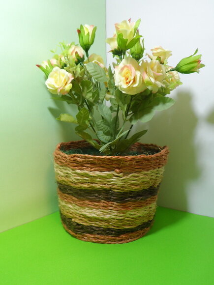 Arranjo Floral em Vaso de Sisal