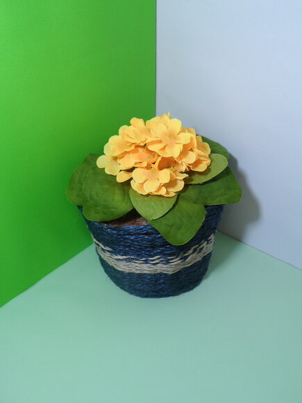 Arranjo Floral em Vaso de Sisal