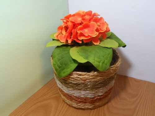 Arranjo Floral em Vaso de Sisal