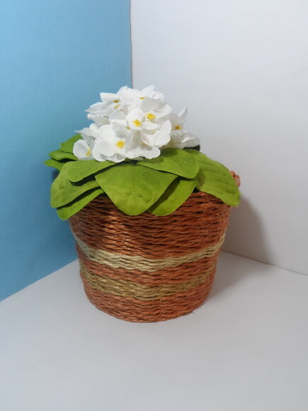 Arranjo Floral em Vaso de Sisal