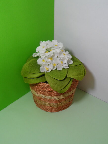 Arranjo Floral em Vaso de Sisal