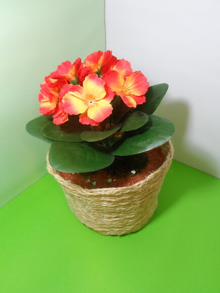 Arranjo Floral em Vaso de Sisal