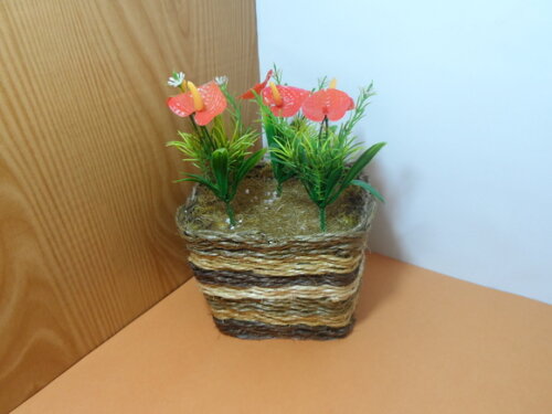 Arranjo Floral em Vaso de Sisal