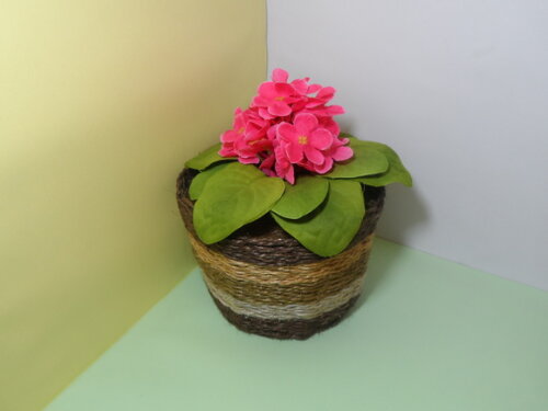 Arranjo Floral em Vaso de Sisal