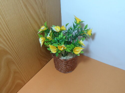 Arranjo Floral em Vaso de Sisal
