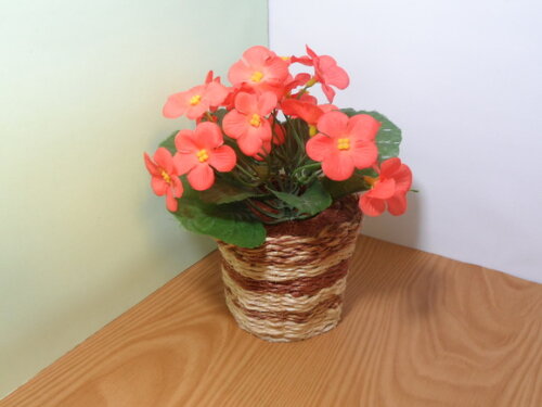 Arranjo Floral em Vaso de Sisal