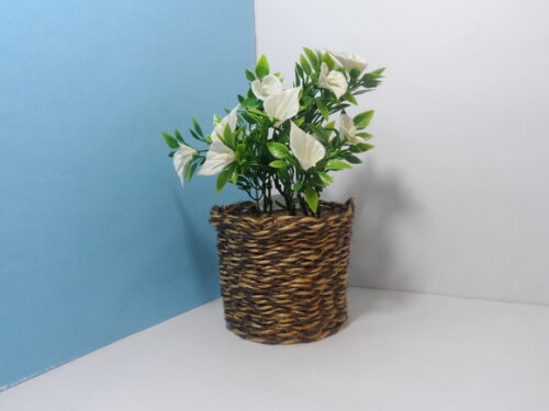Arranjo Floral em Vaso de Sisal