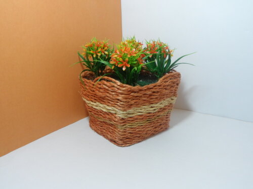 Arranjo Floral em Vaso de Sisal