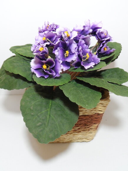 Arranjo Floral em Vaso de Sisal