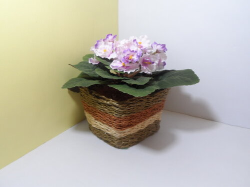 Arranjo Floral em Vaso de Sisal
