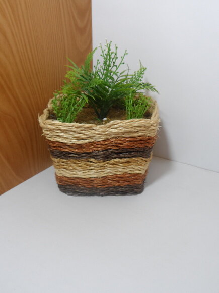 Arranjo Floral em Vaso de Sisal