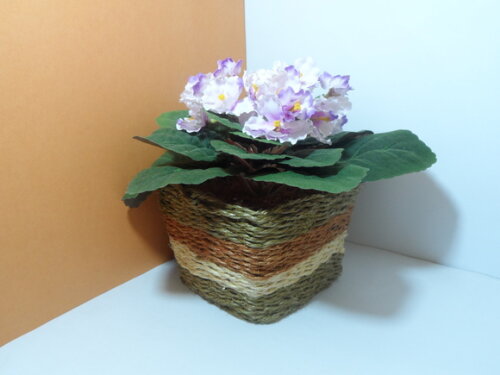 Arranjo Floral em Vaso de Sisal