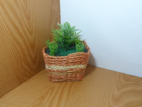 Arranjo Floral em Vaso de Sisal