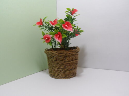 Arranjo Floral em Vaso de Sisal