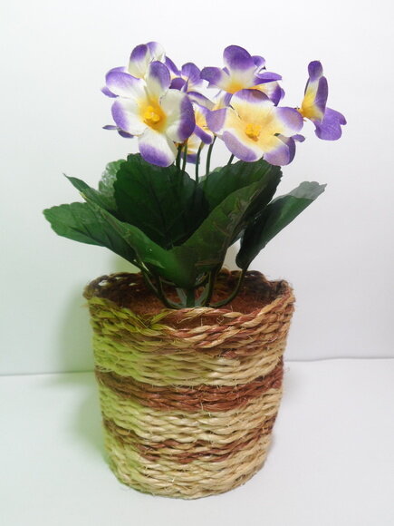Arranjo Floral em Vaso de Sisal