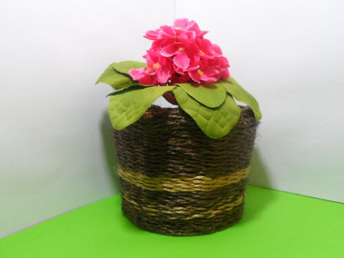Arranjo Floral em Vaso de Sisal