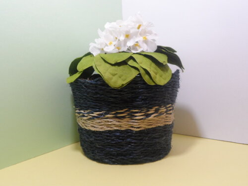 Arranjo Floral em Vaso de Sisal