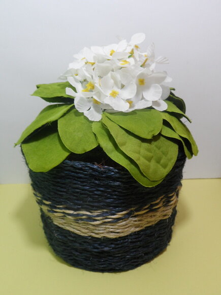 Arranjo Floral em Vaso de Sisal