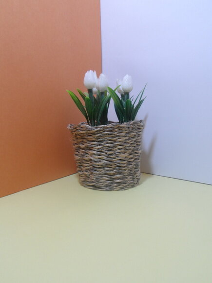 Arranjo Floral em Vaso de Sisal