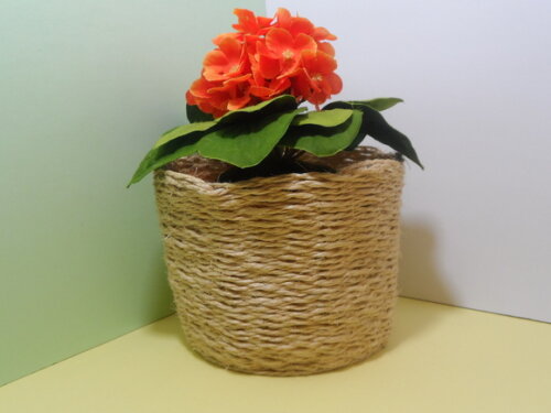 Arranjo Floral em Vaso de Sisal