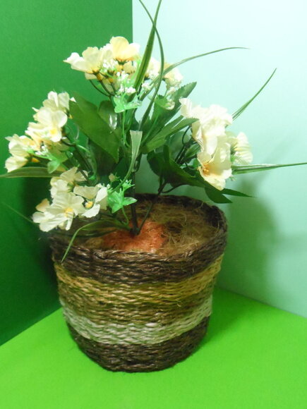 Arranjo Floral em Vaso de Sisal