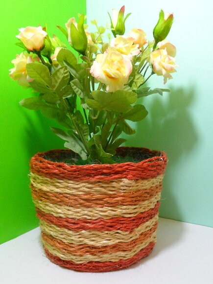 Arranjo Floral em Vaso de Sisal